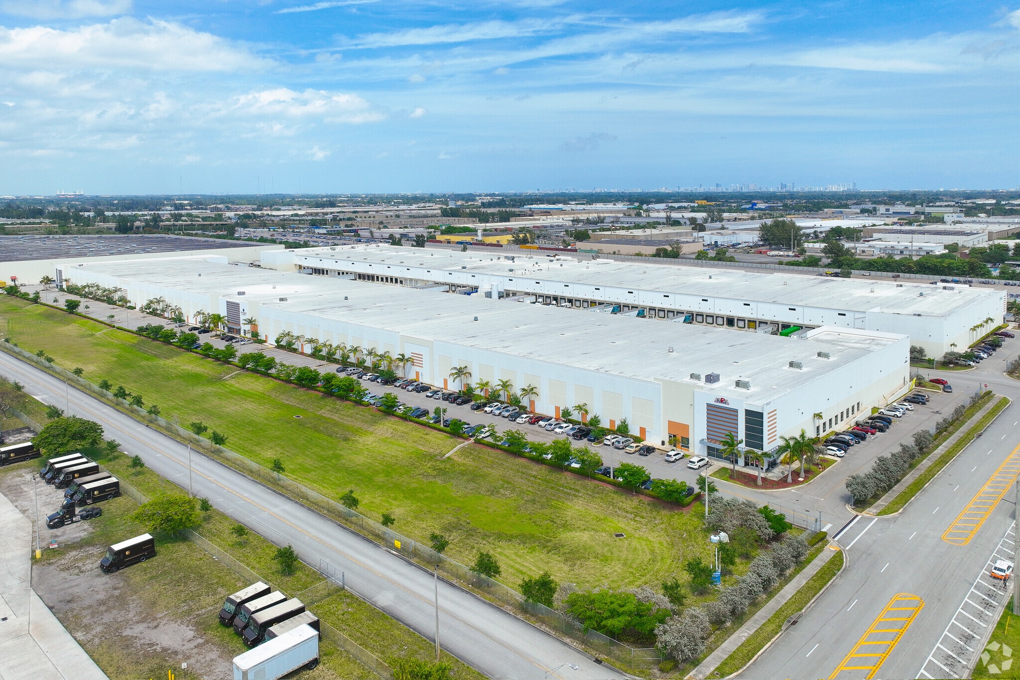 5801 E 10th Ave, Hialeah, FL for lease Aerial- Image 1 of 3