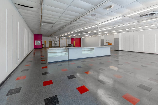 More details for 1131 W Alexis Rd, Toledo, OH - Retail for Auction