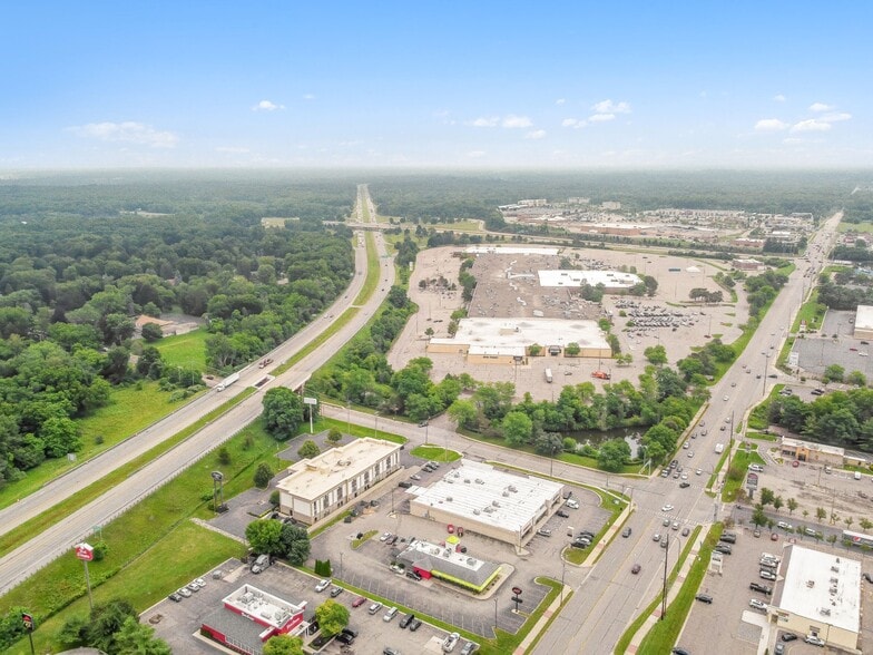 5445 Beckley Rd, Battle Creek, MI for lease - Building Photo - Image 2 of 8