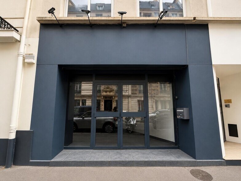 Rue Du Débarcadère, Paris à louer - Photo du bâtiment - Image 1 de 8