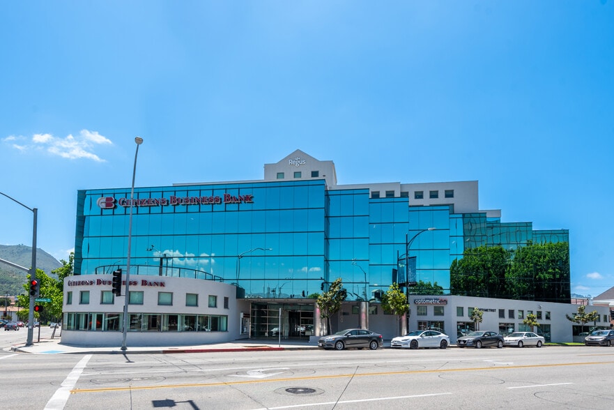 4100 W Alameda Ave, Burbank, CA for lease - Building Photo - Image 2 of 9