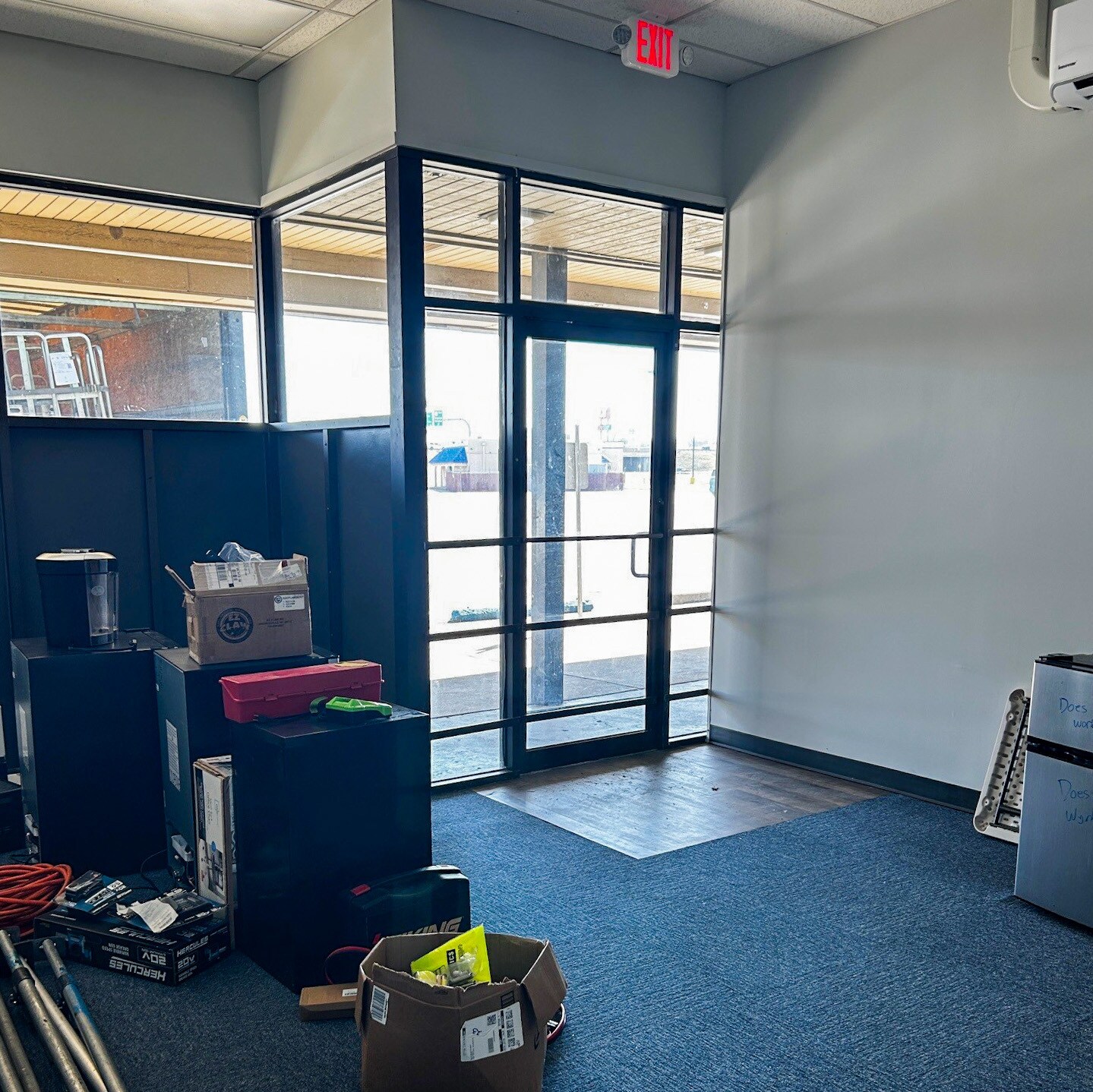 5610-5648 W Skelly Dr, Tulsa, OK for lease Interior Photo- Image 1 of 4