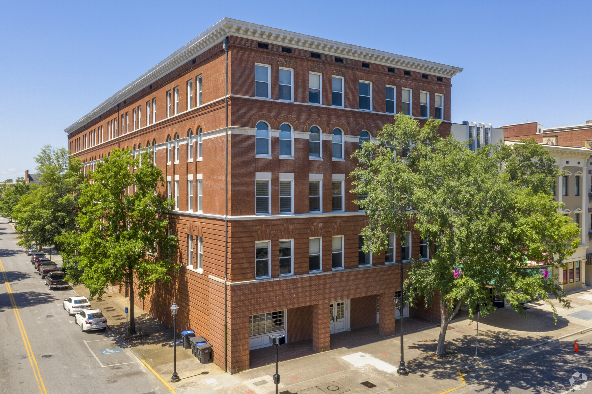 702 Broad St, Augusta, GA for lease Primary Photo- Image 1 of 11