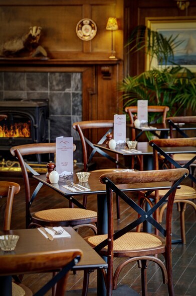 Main St, Crianlarich à vendre - Photo du bâtiment - Image 2 de 14