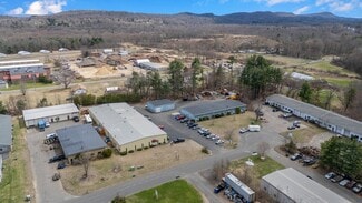 Plus de détails pour 11 Herman Dr, Simsbury, CT - Flex à vendre