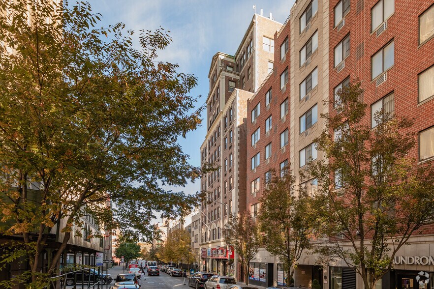 89-31 161st St, Jamaica, NY à louer - Photo du bâtiment - Image 3 de 6