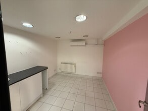 28-28A Scot Ln, Doncaster for lease Building Photo- Image 2 of 3