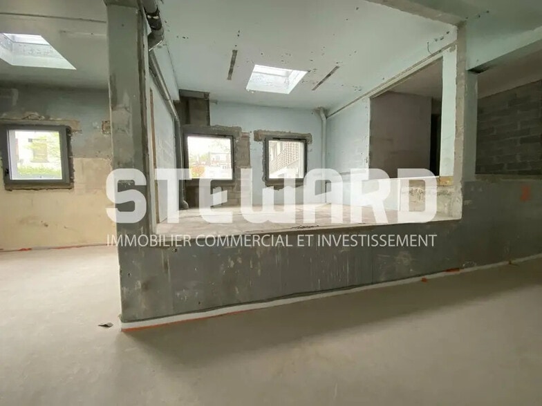 Retail in Lille for lease - Interior Photo - Image 3 of 12