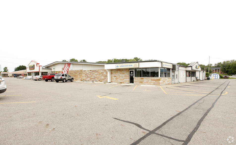 800-836 W Bellevue St, Leslie, MI for lease - Primary Photo - Image 1 of 6