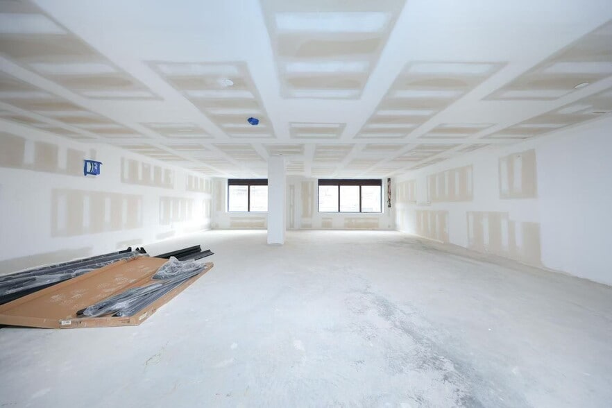 132-27 41st Rd, Flushing, NY for sale - Building Photo - Image 3 of 4