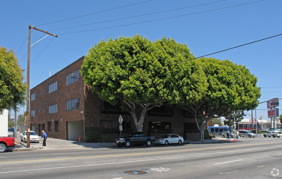 2990 S Sepulveda Blvd, Los Angeles, CA for lease - Building Photo - Image 3 of 5