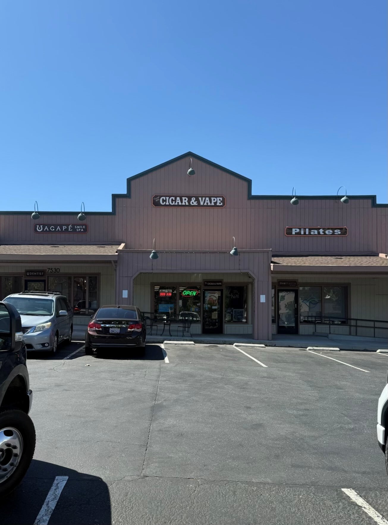 7520-7626 E Chapman Ave, Orange, CA for lease Building Photo- Image 1 of 7