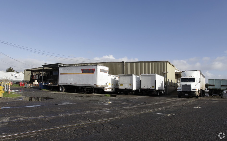 3802 Mallard Dr, Benicia, CA for lease - Building Photo - Image 2 of 32