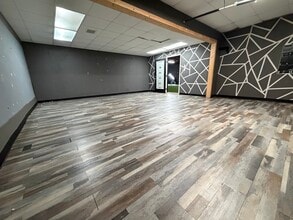 5325 Glenmont Dr, Houston, TX à louer Photo intérieure- Image 2 de 4