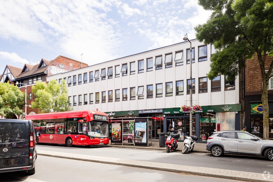 17 Heath Rd, Twickenham for sale - Primary Photo - Image 1 of 4