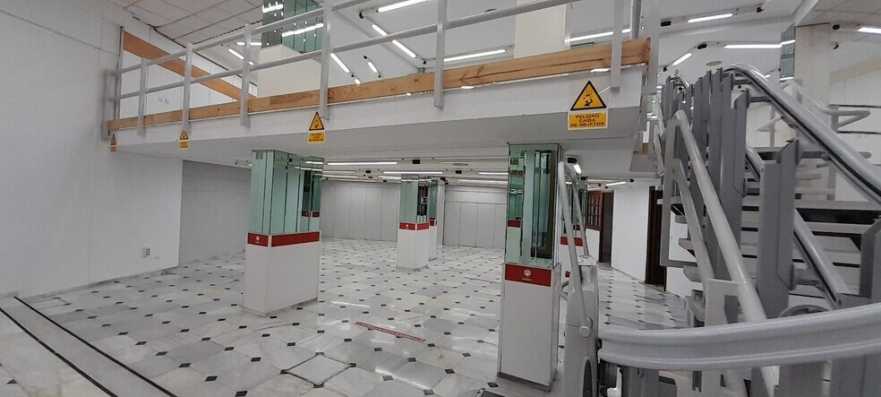 Commerce de détail dans Córdoba, Córdoba à vendre - Photo du bâtiment - Image 3 de 39