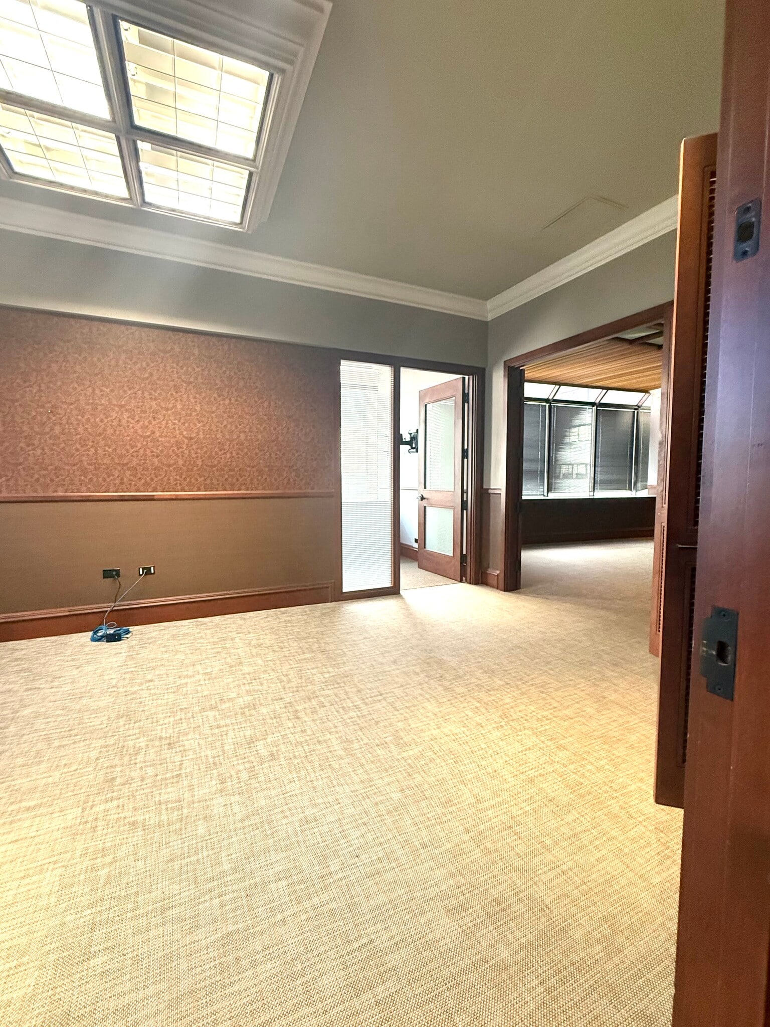 851 Fort Street Mall, Honolulu, HI for lease Interior Photo- Image 1 of 4