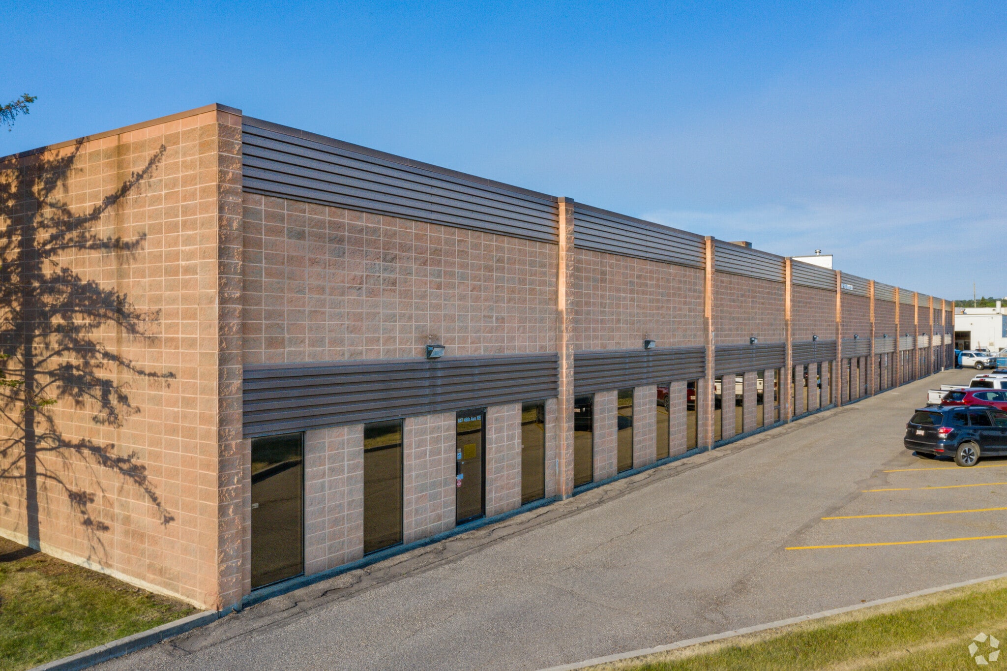 635-647 46th Ave NE, Calgary, AB for sale Building Photo- Image 1 of 1