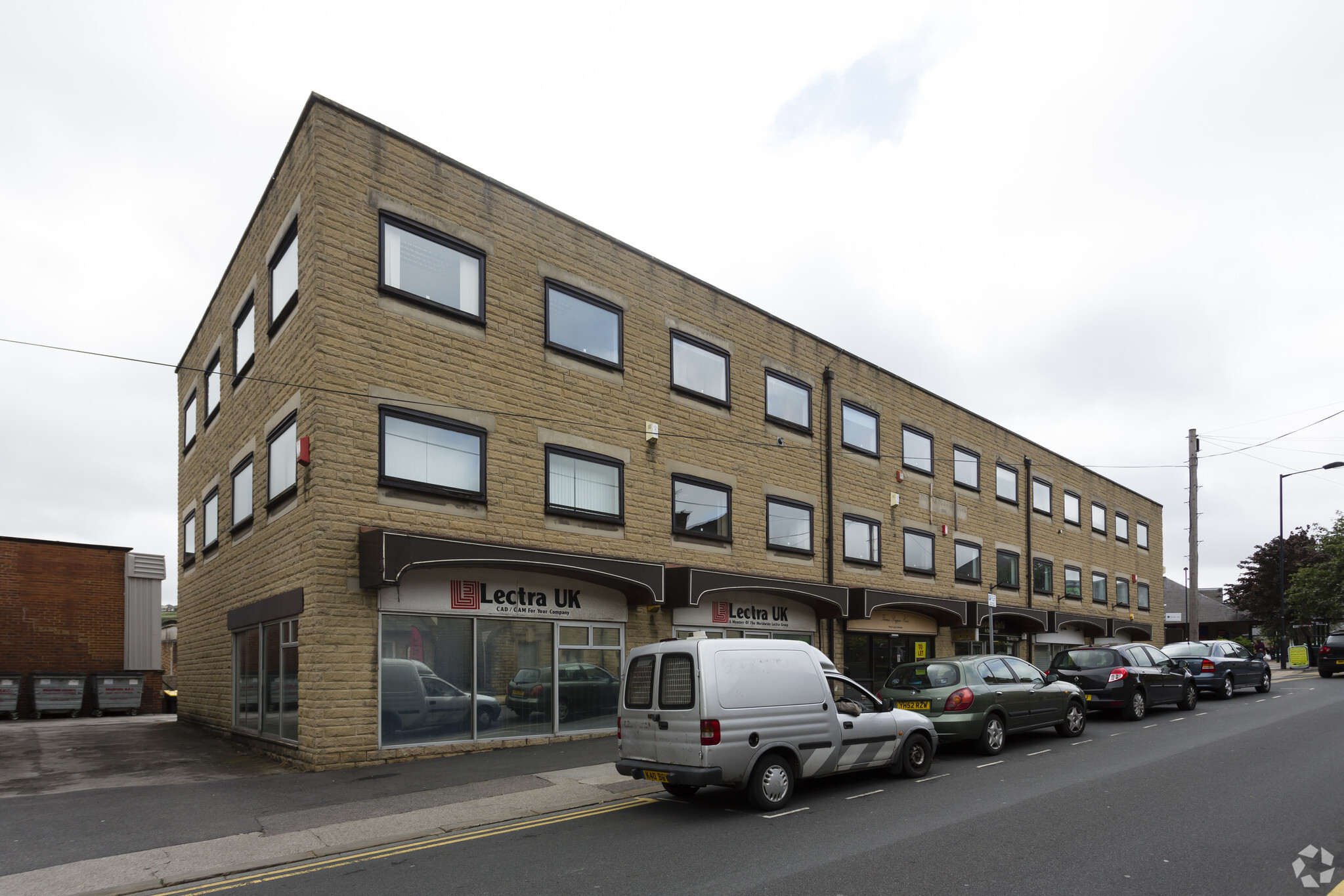 Manor Ln, Shipley for sale Primary Photo- Image 1 of 1