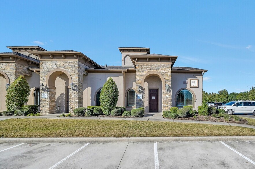 250 Ed English Rd, Shenandoah, TX à vendre - Photo du bâtiment - Image 1 de 28