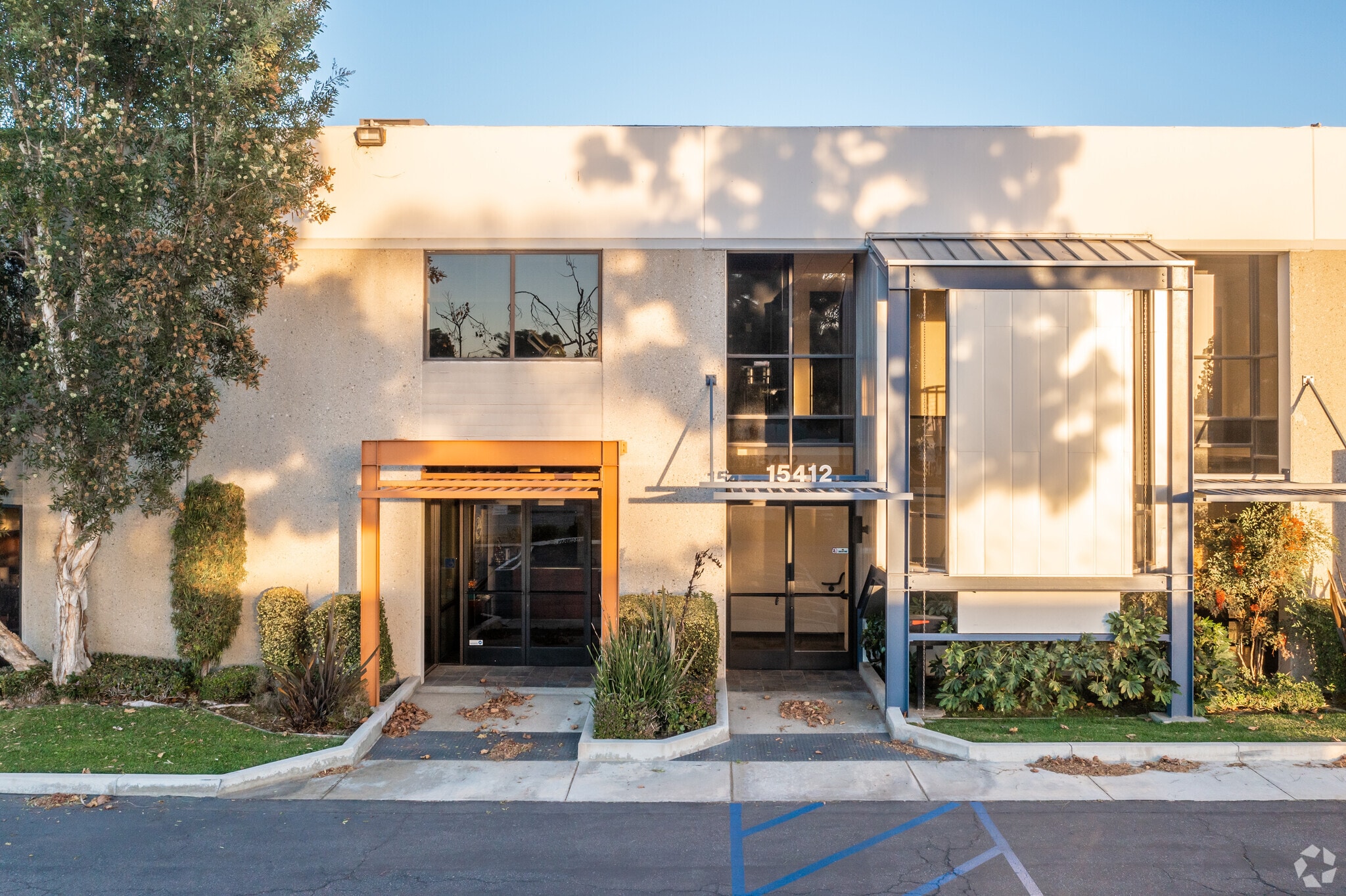 15402-15432 Electronic Ln, Huntington Beach, CA for lease Building Photo- Image 1 of 18