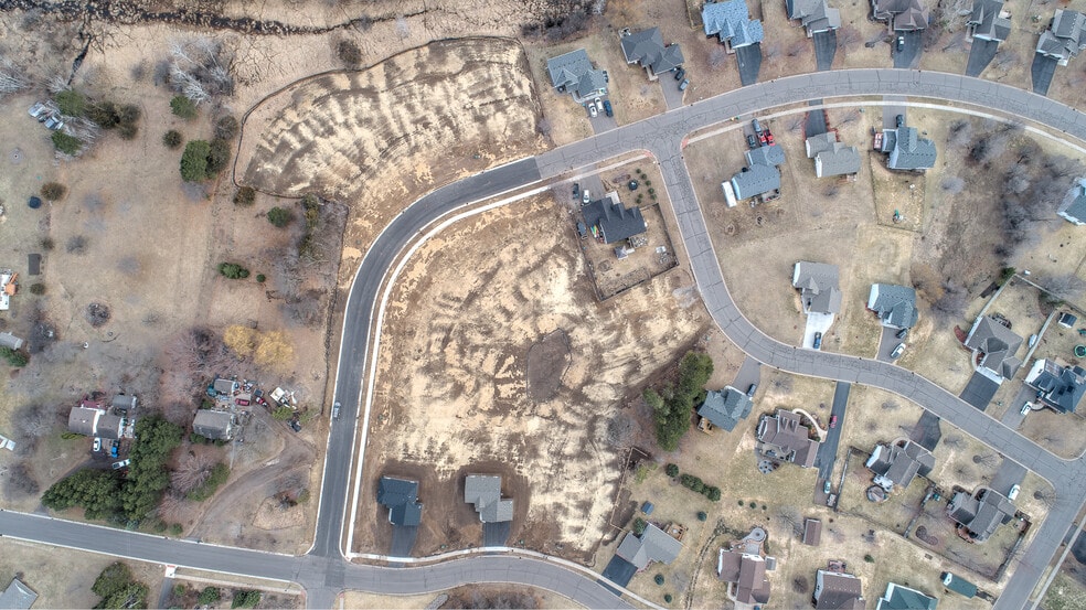 Maple Drive South Dr, Cambridge, MN for sale - Building Photo - Image 2 of 5