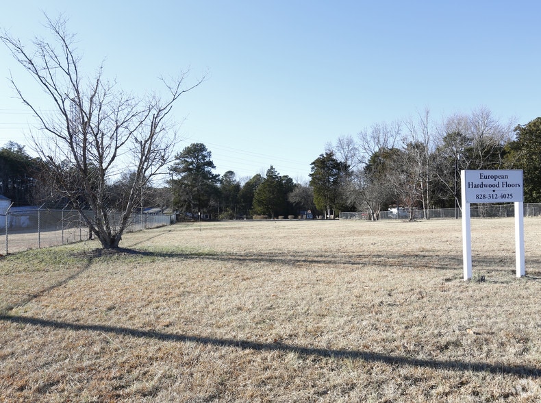 405 Hands Mill Hwy, Rock Hill, SC for sale - Building Photo - Image 2 of 3