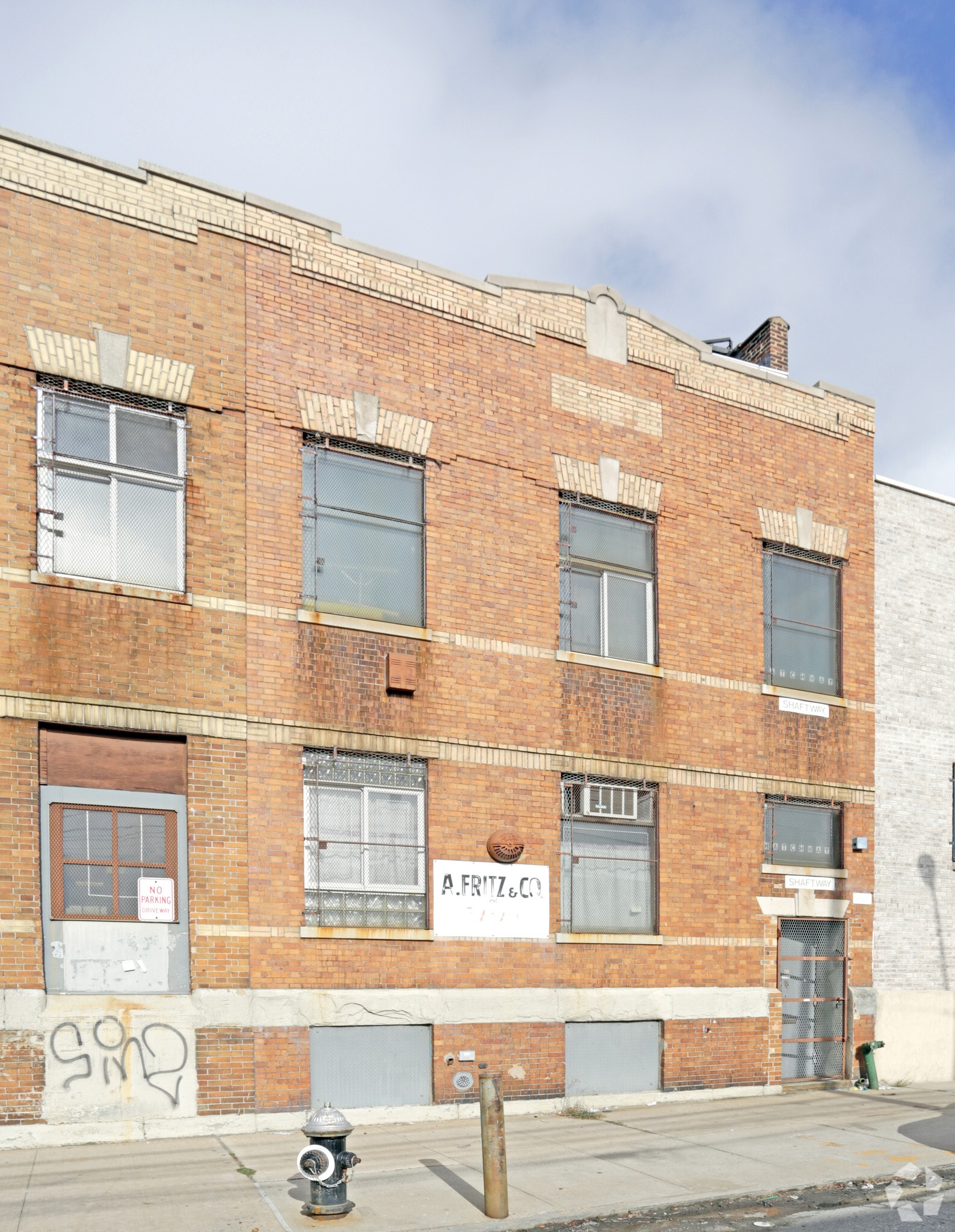 37-28 9th St, Long Island City, NY for lease Building Photo- Image 1 of 6