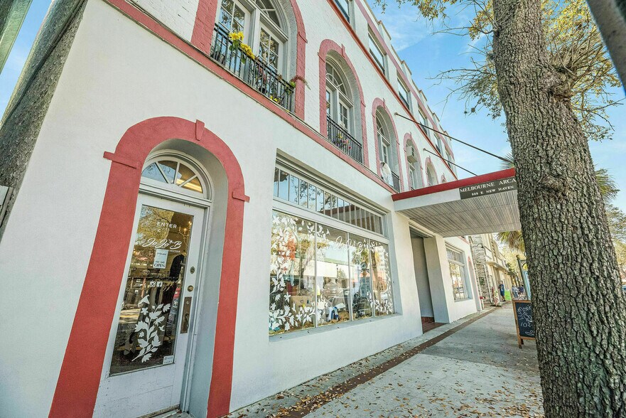 909 E New Haven Ave, Melbourne, FL à louer - Photo du bâtiment - Image 2 de 26