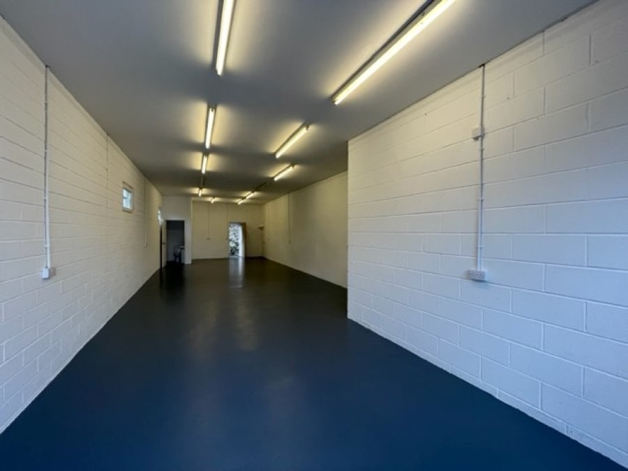 1A Crantock Ter, Plymouth for lease Interior Photo- Image 1 of 5