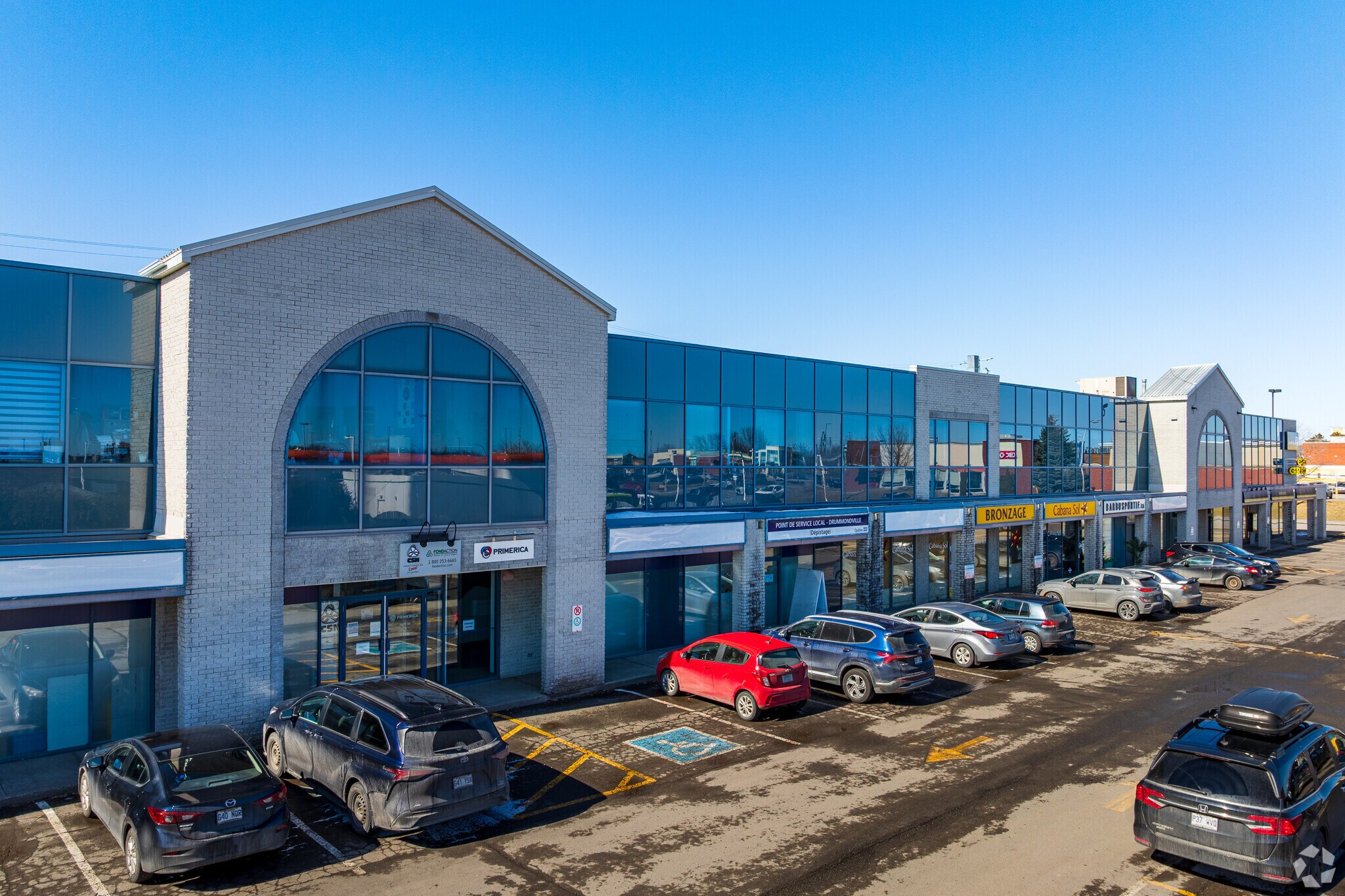 455 Boul Saint-Joseph, Drummondville, QC à louer Photo principale- Image 1 de 3