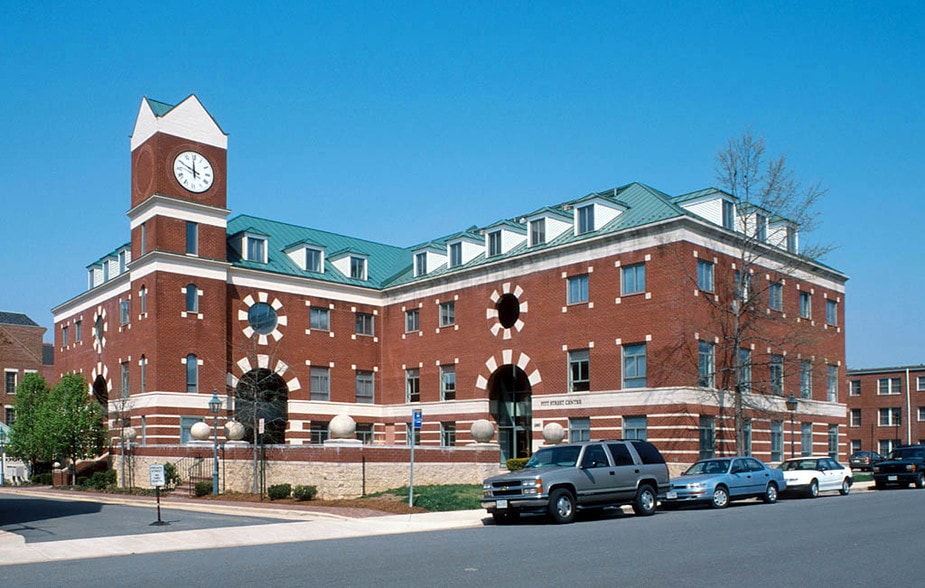 1240 N Pitt St, Alexandria, VA for lease - Building Photo - Image 2 of 6