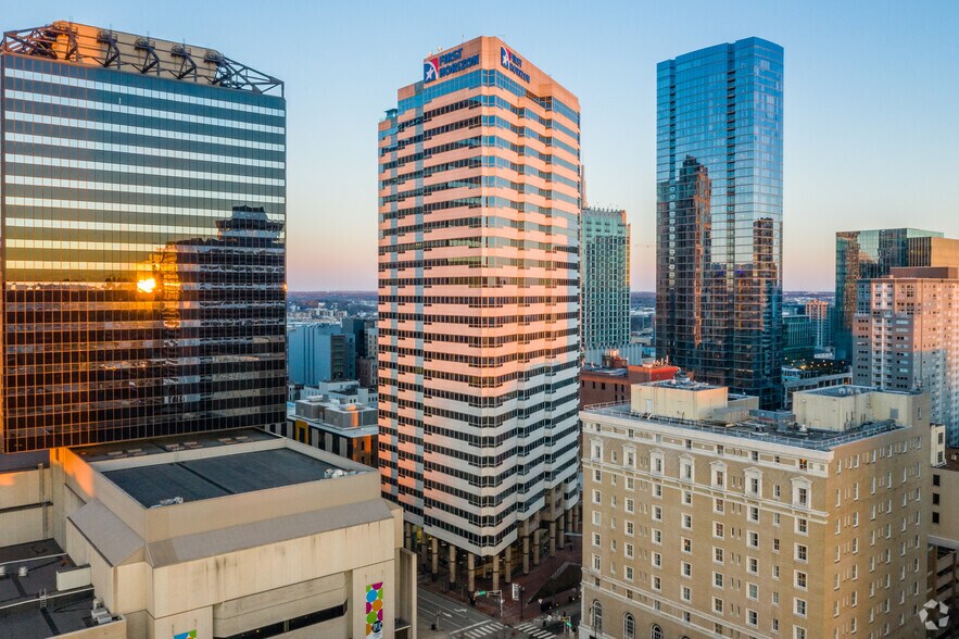 511 Union St, Nashville, TN à louer - Photo du bâtiment - Image 2 de 8