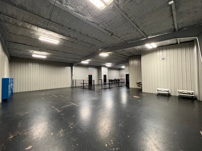 11799 Mansfield Rd, Keithville, LA à louer - Photo du bâtiment - Image 2 de 11