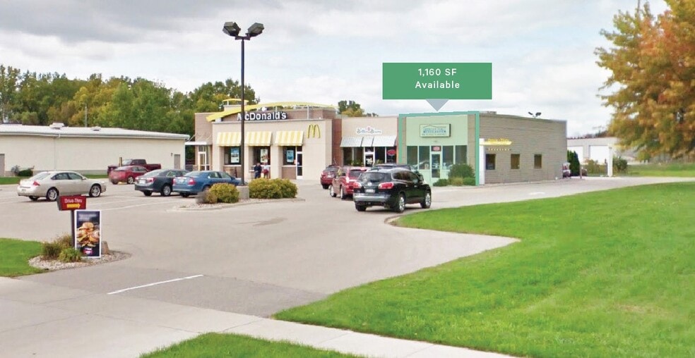 562 W Ryan St, Brillion, WI for lease - Building Photo - Image 1 of 3