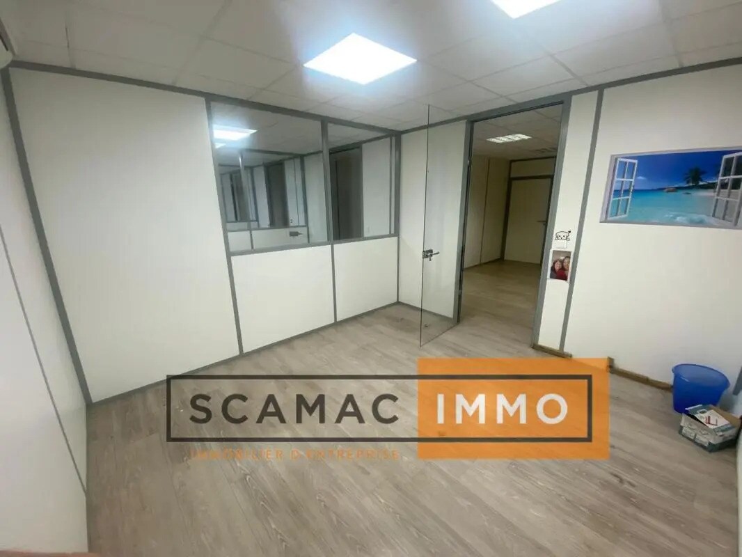 Industrial in Gardanne for lease Interior Photo- Image 1 of 7