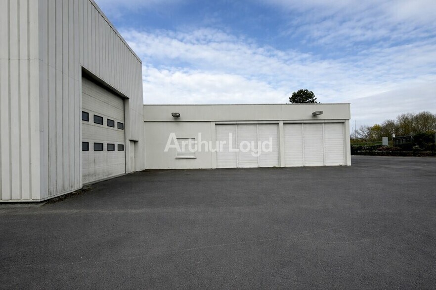 Industrial in Cormontreuil for lease - Building Photo - Image 3 of 13