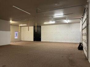 1421 S Fretz Dr, Edmond, OK for lease Interior Photo- Image 2 of 10