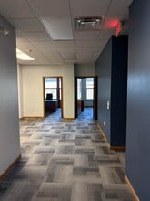 433 W 3rd St, Red Wing, MN for lease Interior Photo- Image 1 of 8