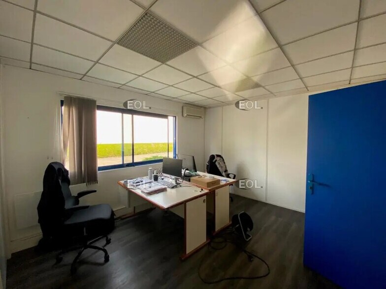 Flex in Saint-Pierre-du-Perray for lease - Building Photo - Image 3 of 17