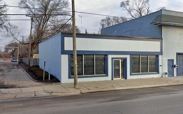 13401 E 8 Mile Rd, Warren, MI for lease - Building Photo - Image 2 of 7