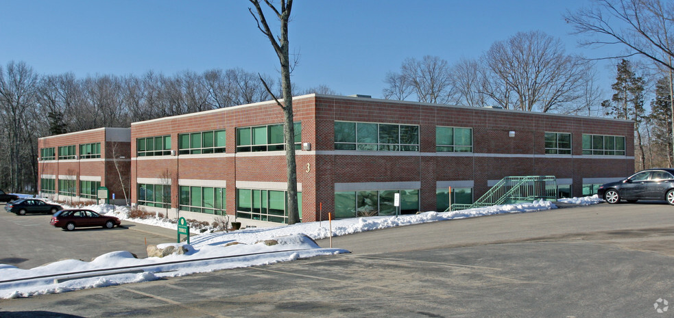 1351 S County Trl, East Greenwich, RI for lease - Building Photo - Image 1 of 5