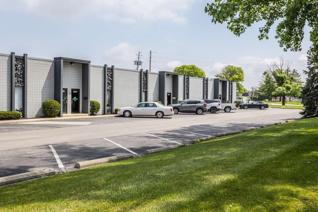 6780-6792 Hawthorn Park Dr, Indianapolis, IN for lease Primary Photo- Image 1 of 4