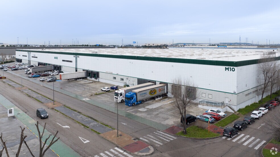 Calle Río Zújar, 1, Getafe, Madrid à louer - Photo du bâtiment - Image 3 de 6