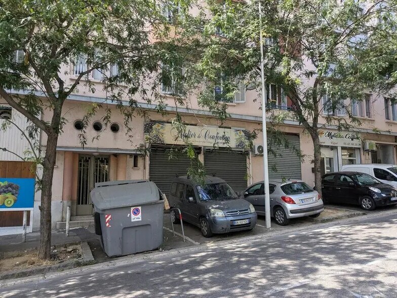 3-33 Boulevard Bernabo, Marseille à louer - Photo du bâtiment - Image 3 de 11