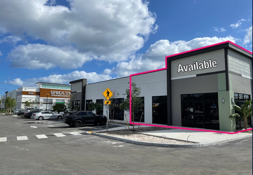 620 E Oakland Park Blvd, Oakland Park, FL for lease - Building Photo - Image 2 of 5