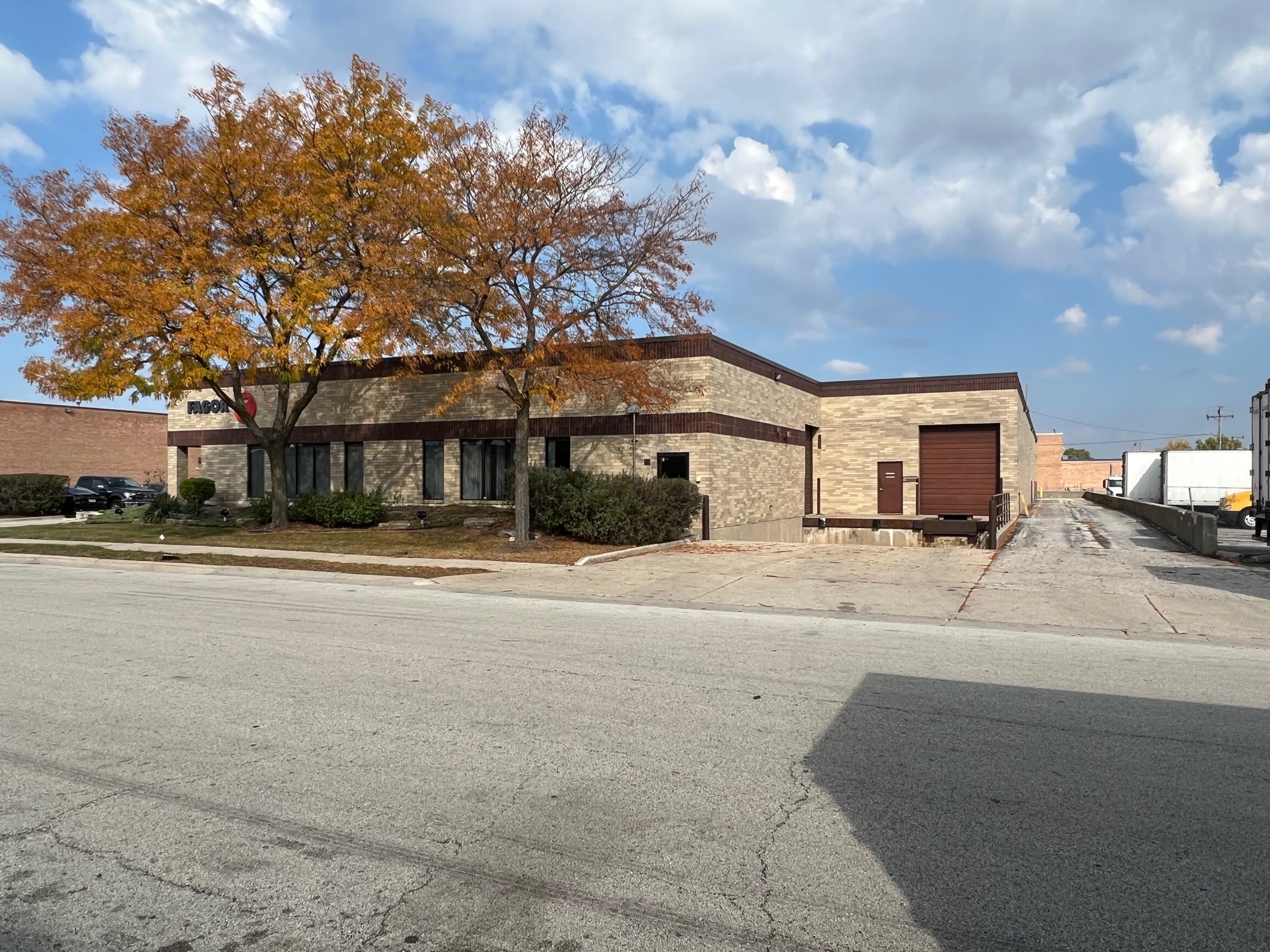 2250-2280 Estes Ave, Elk Grove Village, IL for sale Building Photo- Image 1 of 1