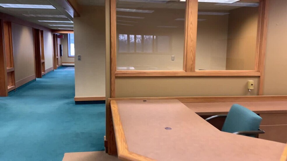 101 S 1st St, Montevideo, MN à louer - Vidéo sur l’inscription commerciale - Image 3 de 13