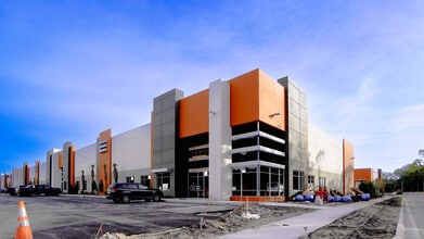 1290 Ocoee Apopka Rd, Ocoee, FL for lease Building Photo- Image 1 of 2