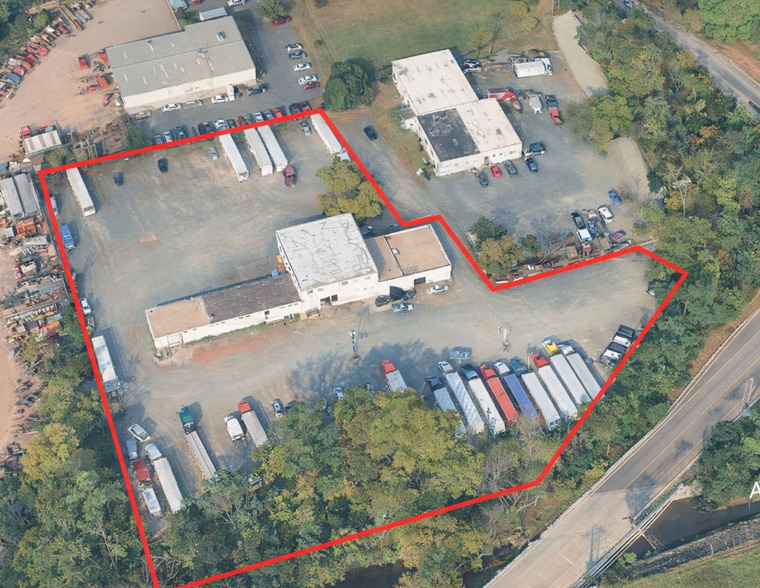 700 Cedar Ave, Middlesex, NJ for sale - Building Photo - Image 1 of 1